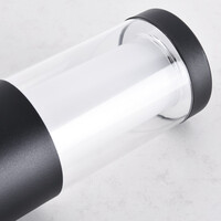Stående utomhuslampa Leandre med mjölkvit kupa - 44 cm svart med integrerad LED
