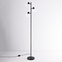 Golvlampa Pieta med tre lampor i svart med mjölkvitt glas - vridbar