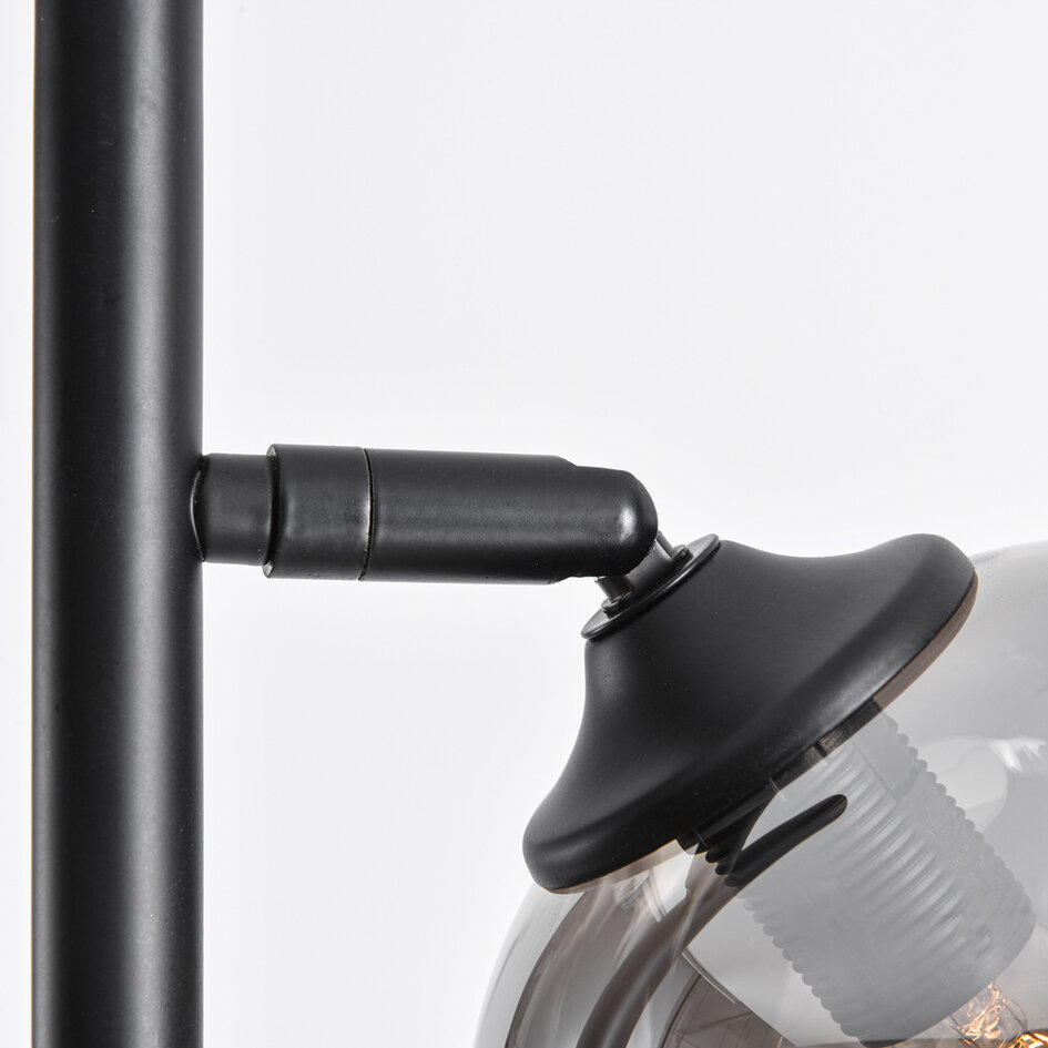 Golvlampa Julius med tre lampor - svart med rökfärgat glas