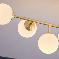 Taklampa Osem med åtta lampor - mjölkvitt glas och guld, avlång