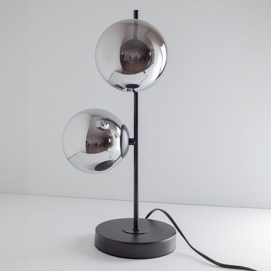 Bordslampa Ethan med två lampor - svart och rökfärgat glas med spegeleffekt