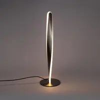 Vriden design-bordslampa Rizar i satinnickel