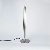 Vriden design-bordslampa Rizar i satinnickel