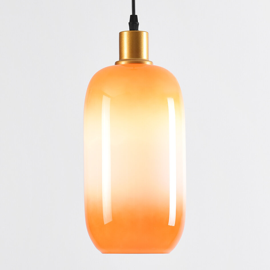 Pendellampa Anne - mjölkvitt glas med orange färgövergång