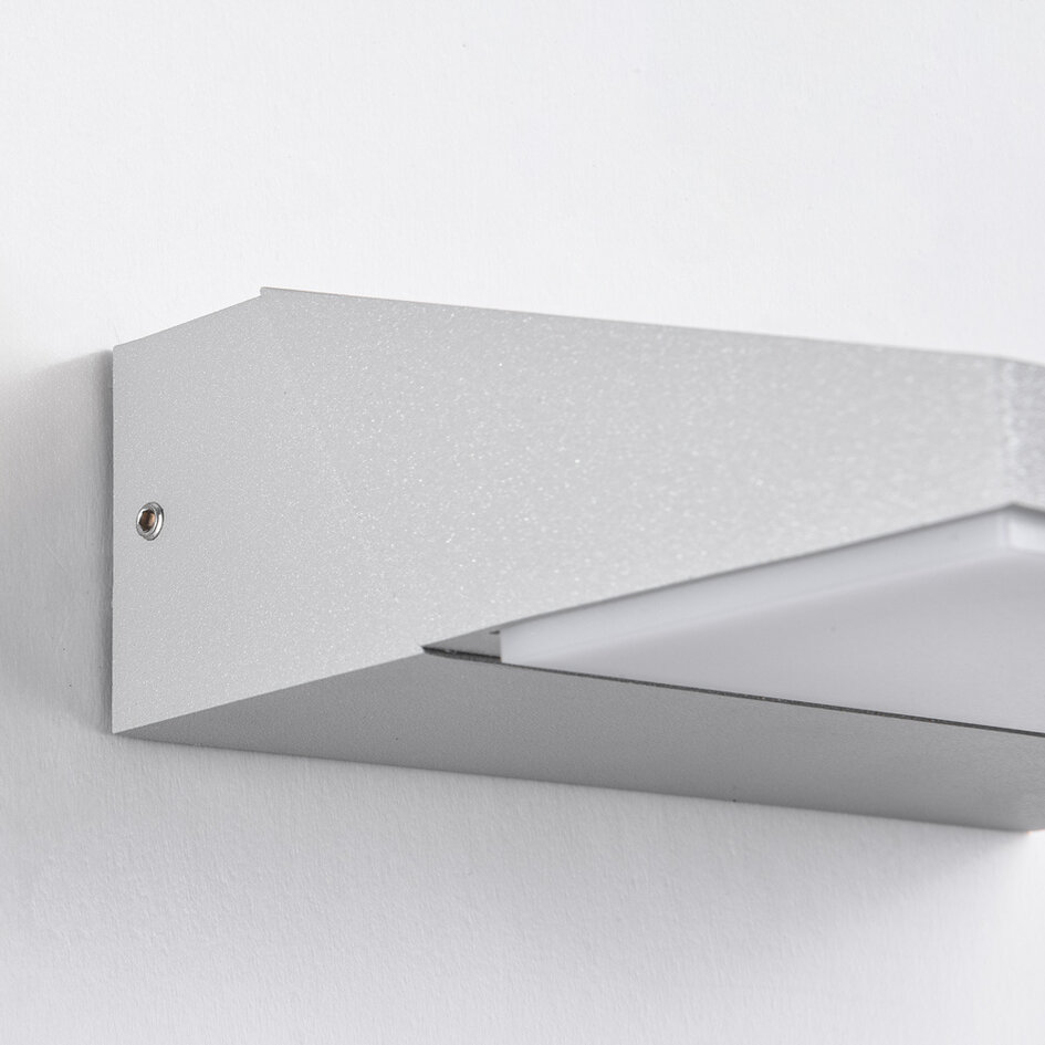 Vridbar utomhusvägglampa Argento - silver med integrerad LED