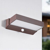 Utomhusvägglampa Onyx med sensor - brun med integrerad LED