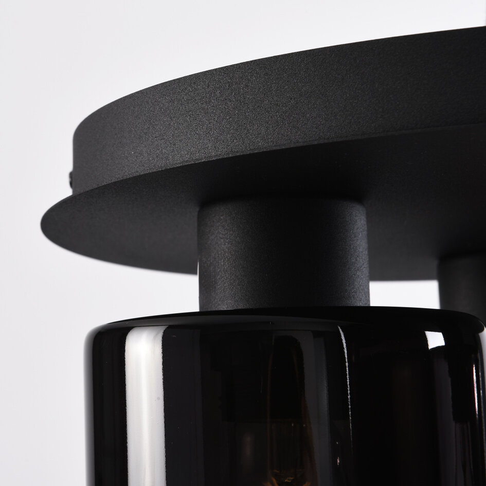 Taklampa Lyo med tre lampor - rökfärgat glas med toning och svart