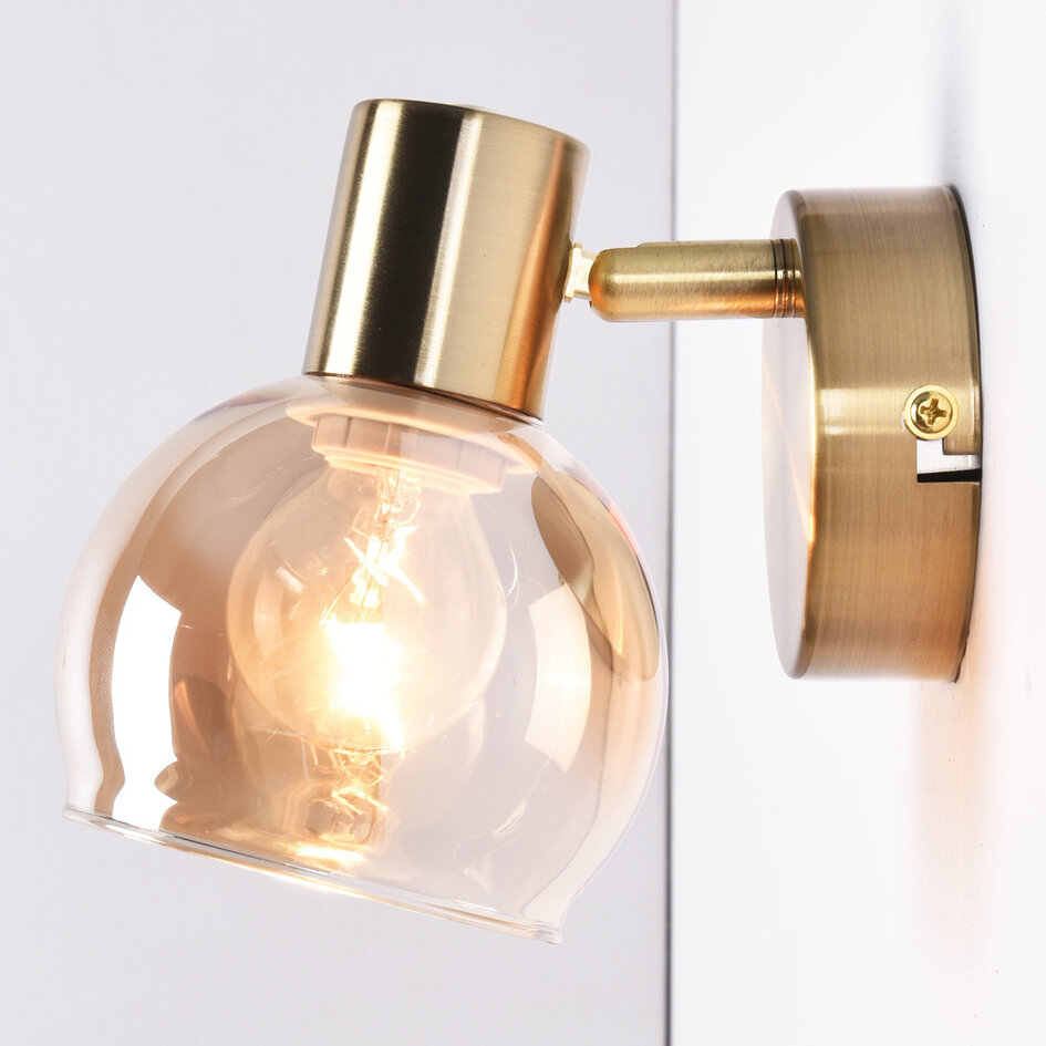 Väggspotlight Pilou - amberfärgat glas och gyllene mässing