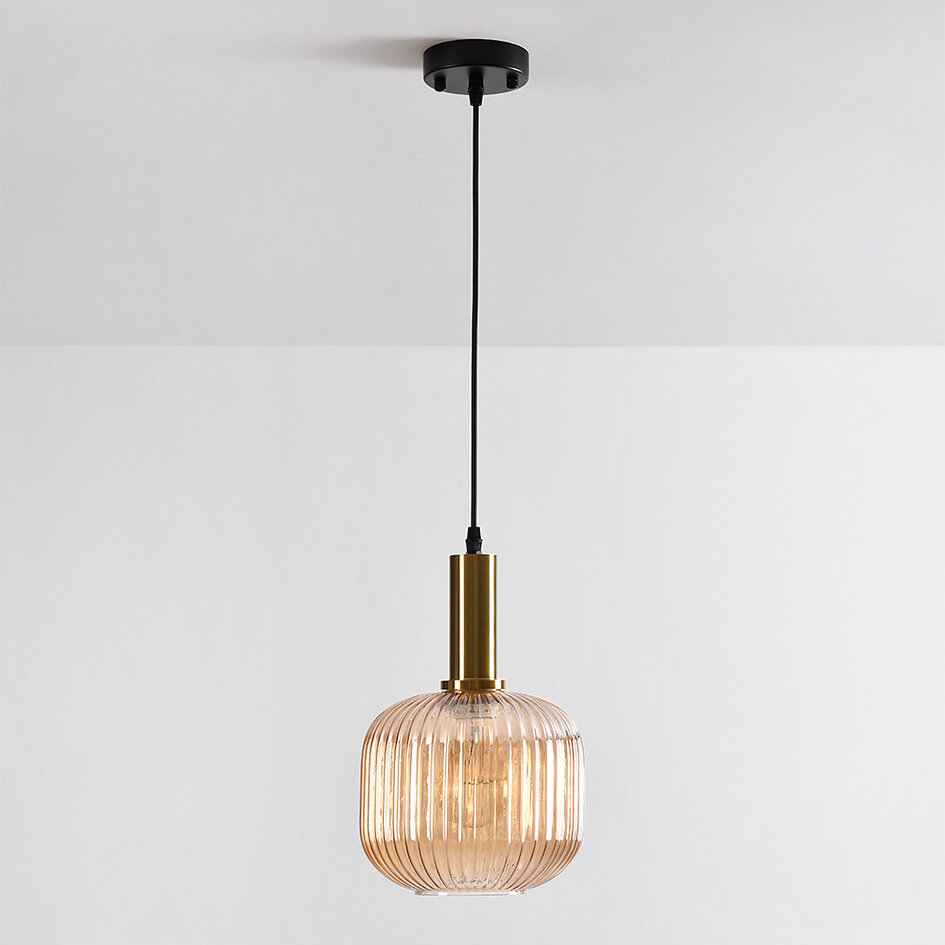Pendellampa Sita - räfflat glas med bred kula