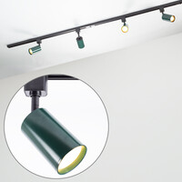 Set med 1-fas skensystem på 1,5 meter och Romain-spotlights, mossgrön