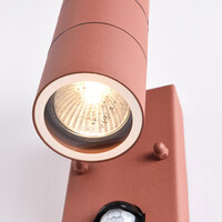 Elegant 2-ljus rostbrun utomhuslampa med sensor - Martina