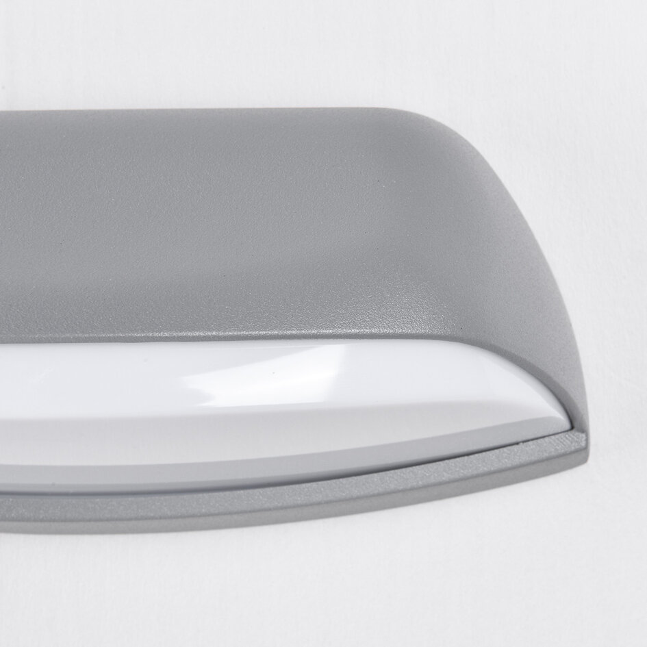 Utomhusvägglampa Jessy - silver med integrerad LED