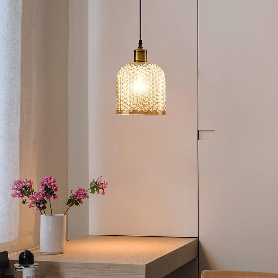 Pendellampa Lana - amberfärgat glas, klotformad