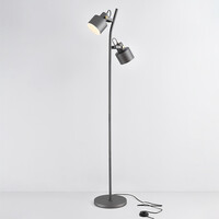 Golvlampa William med två lampor i grått med vinkelbara spotlights