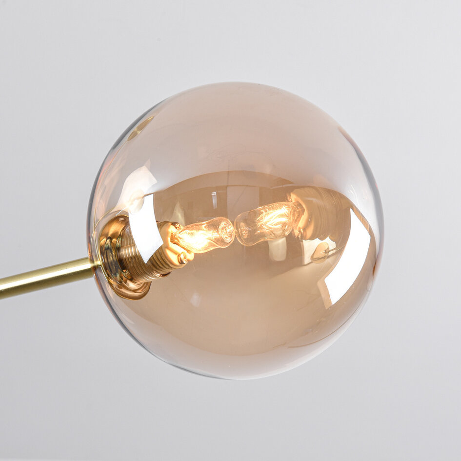 Taklampa Stiri med fyra lampor - amberfärgat glas i guld