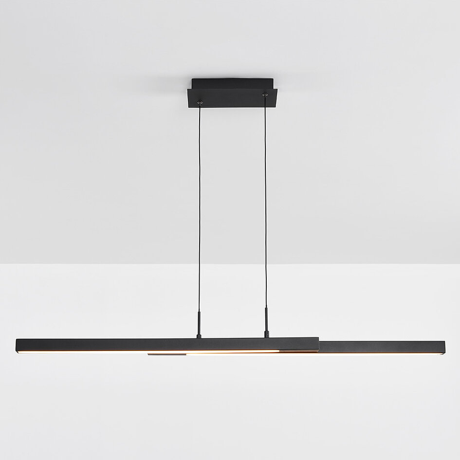 Design taklampa Leia svart med 3-stegs dim