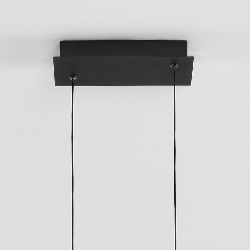 Design taklampa Leia svart med 3-stegs dim