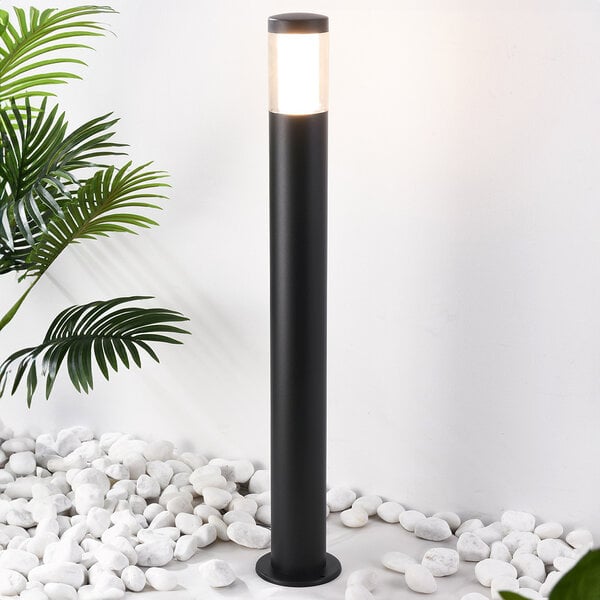 Stående utomhuslampa Leandre med mjölkvit kupa - 76 cm svart med integrerad LED