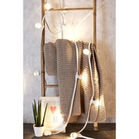 Ljusslinga-set med LED-lampor med mjölkvit kåpa, med vit ljusslinga