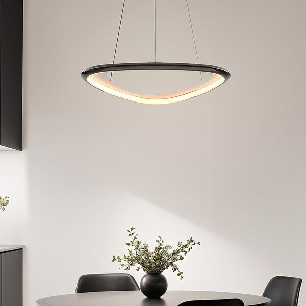 Taklampa Celda med 3-stegs dimbara LED i svart-krom