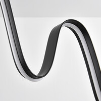 Design taklampa Linea i slingrande form med 3-stegs dim