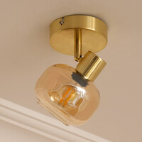 Taklampa Jenthe med en lampa - guld med amberfärgat glas