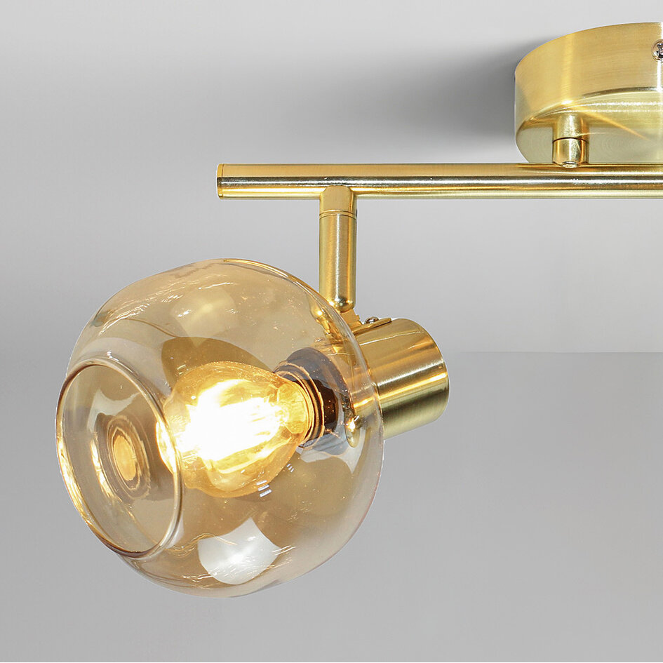 Taklampa Jenthe med två lampor - guld med amberfärgat glas