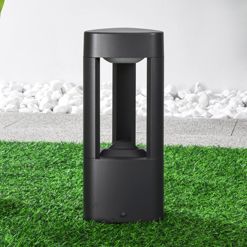 Stående utomhuslampa Jacob - 30 cm antracit med integrerad LED