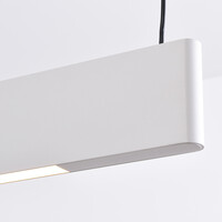 Pendellampa Abby - vit med integrerad LED och justerbart wattal