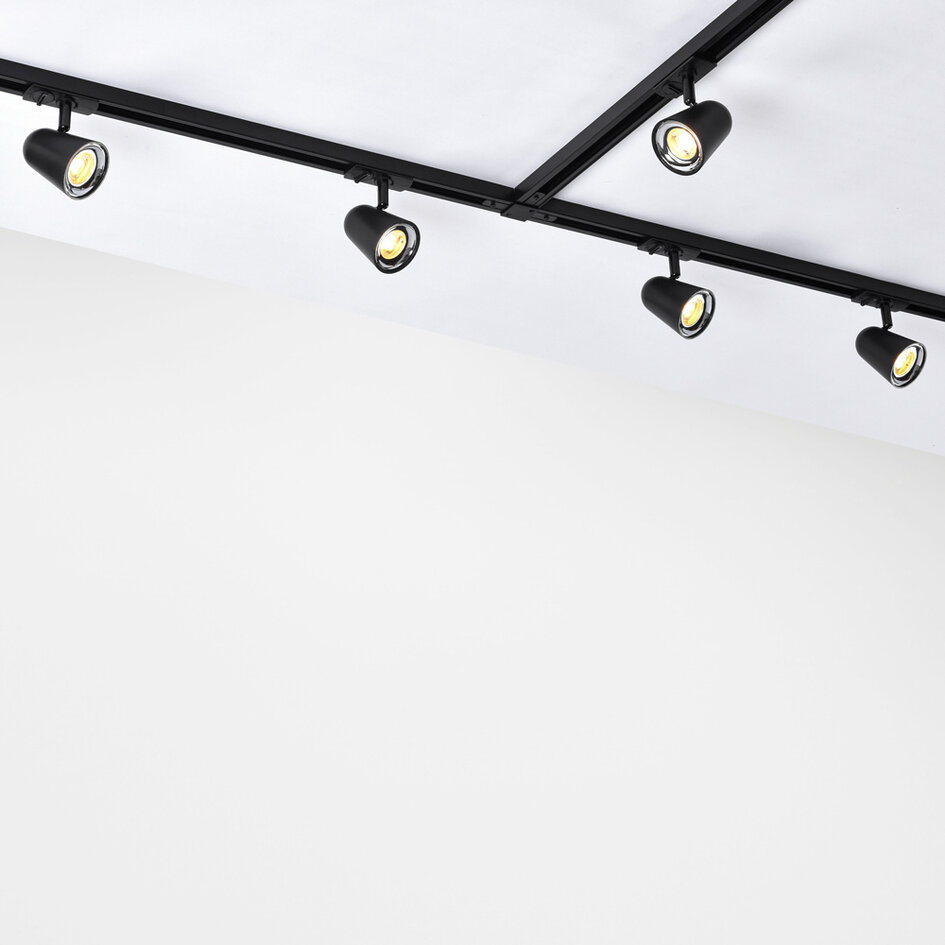 Set med 1-fas skensystem på 3 meter och Sev-spotlights, 3-stegs dimbar
