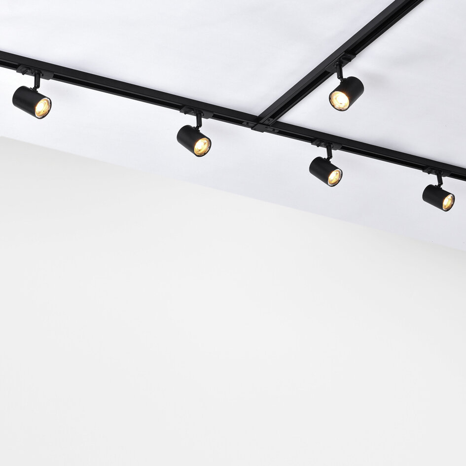 Set med 1-fas skensystem på 1,5 meter och Nox-spotlights, 3-stegs dimbar