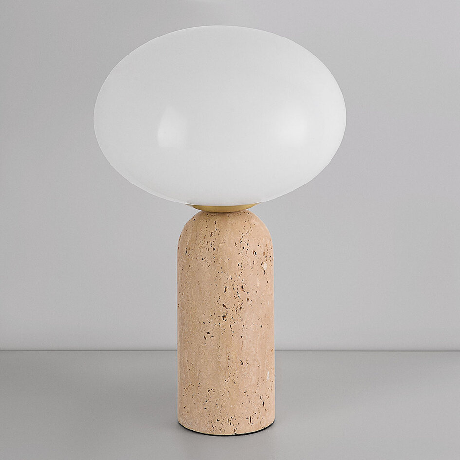 Bordslampa Tareo med glaskula och travertin (natursten)