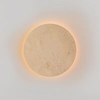 Vägglampa Plawi med integrerad LED och travertin (natursten)