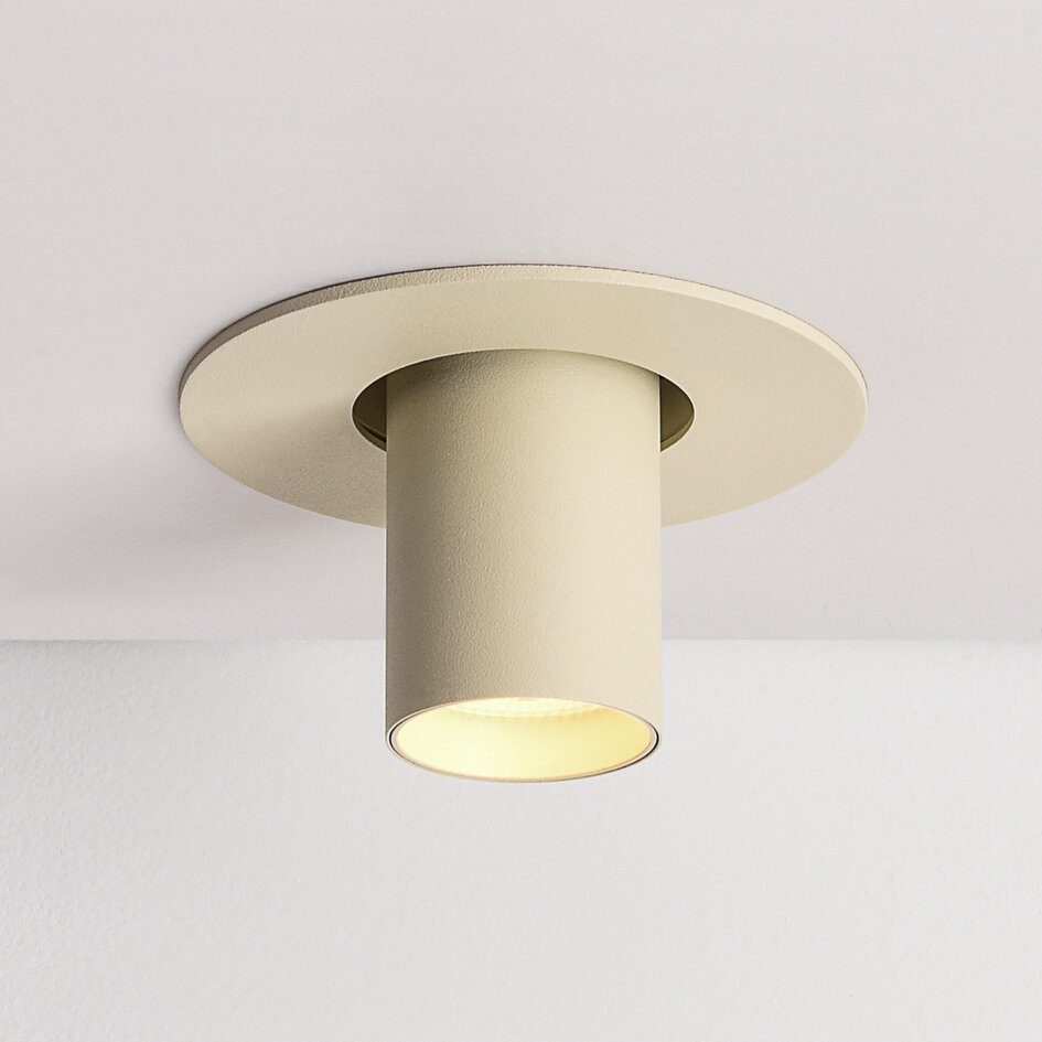 Riktbar infälld spotlight i beige Ø10 cm