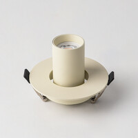 Riktbar infälld spotlight i beige Ø10 cm