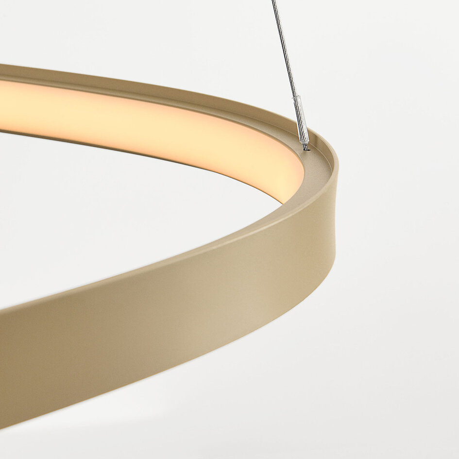 Designad pendellampa Nivara med integrerad LED, 3-stegs dimbar i sandbeige