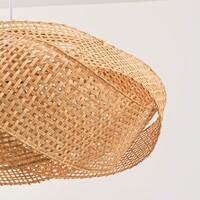 Bambupendellampa Weavo med handflätad naturell skärm