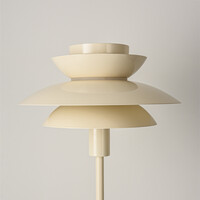Bordslampa Auryn i blank beige