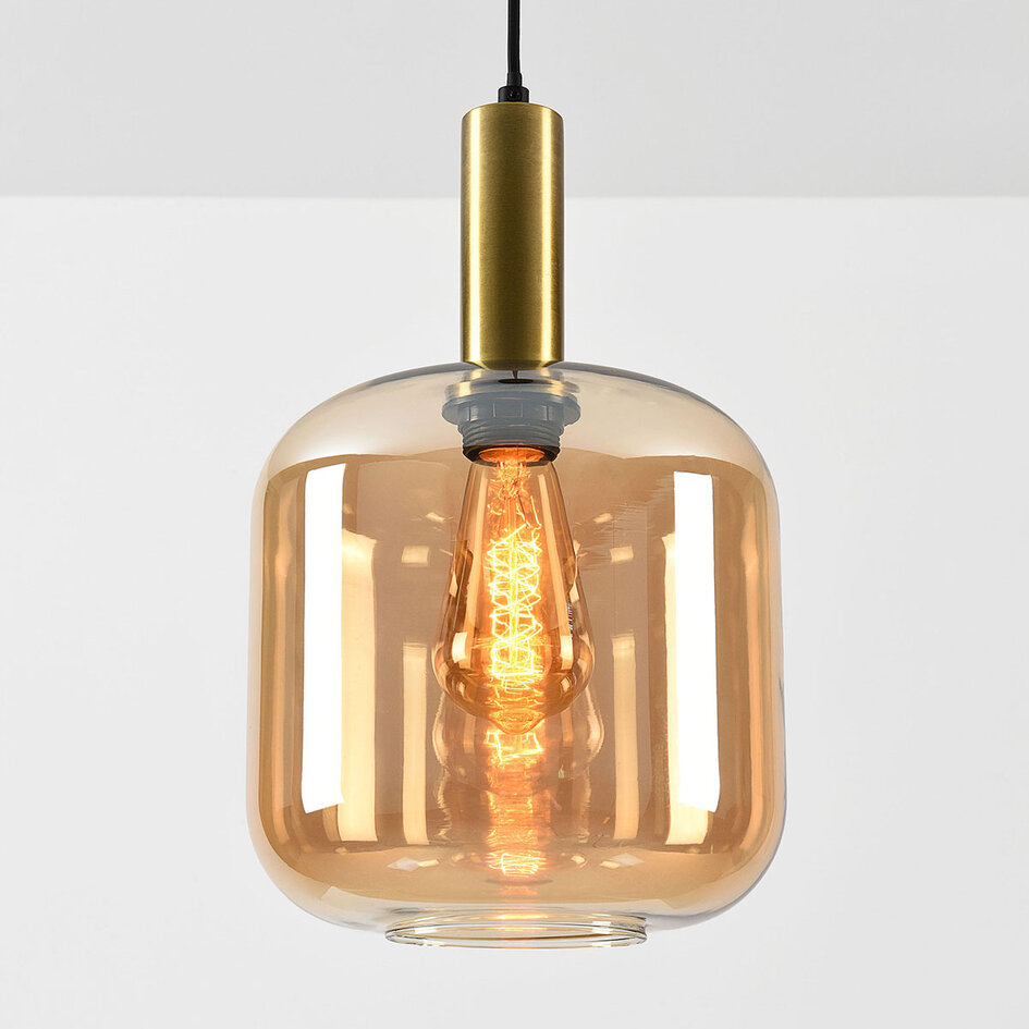 Pendellampa Basso i guld med brett amberglas