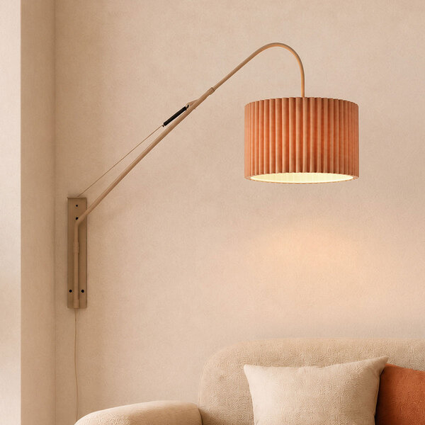 Vägglampa Catharina — justerbar arm med veckad skärm i taupe