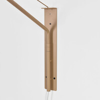 Vägglampa Catharina, justerbar arm med veckad skärm i taupe