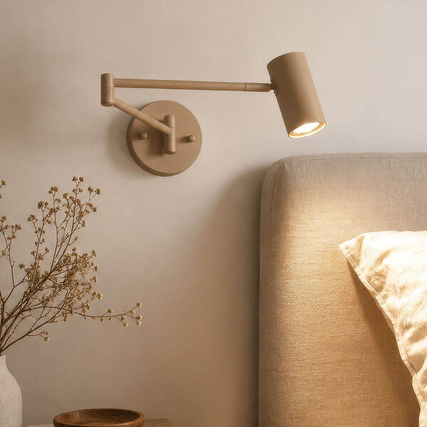 Justerbar vägglampa Revah i beige