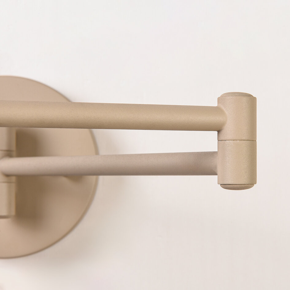 Justerbar vägglampa Revah i beige