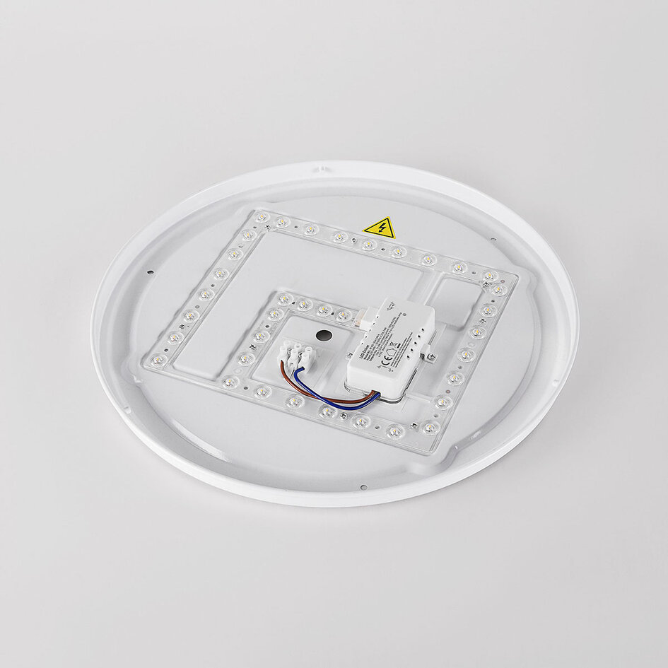 Taklampa Nardia med integrerad LED och 3-stegs dimbar Ø39 cm i beige med träaccent