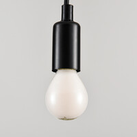 E14 dimbar LED-lampa med mjölkvitt glas 4,5W 2700K