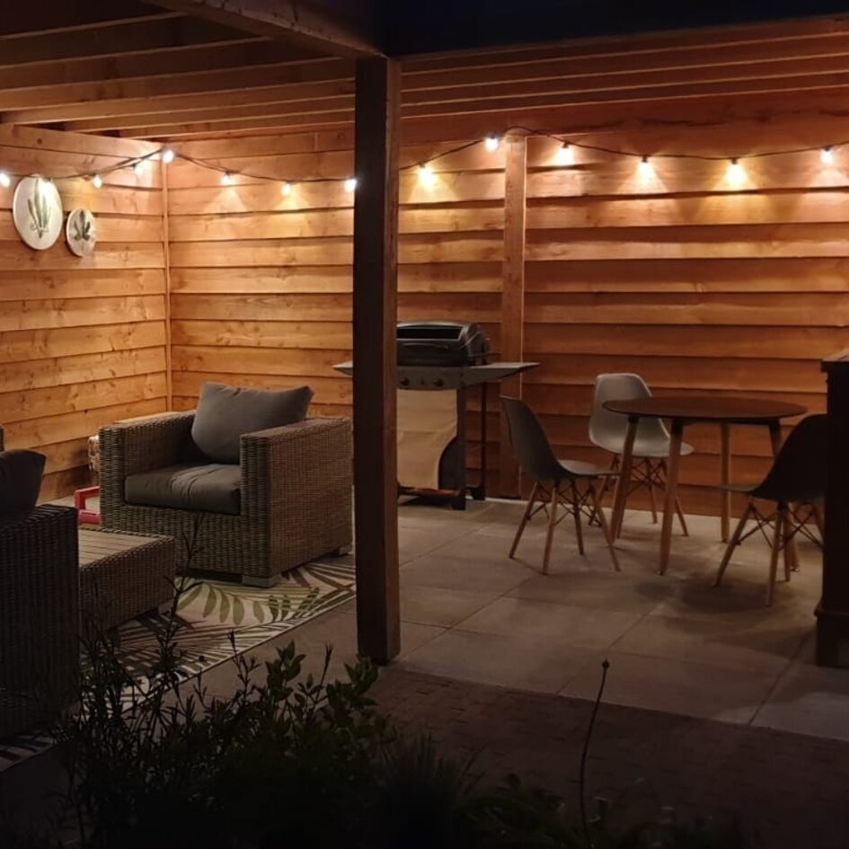 Ljusslinga för utomhusbruk med mjölkvita LED-lampor 1 watt