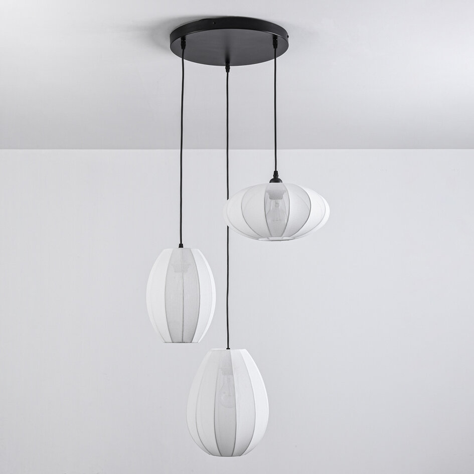 3-ljus japandi taklampa med vita tyglampioner - Fabrica