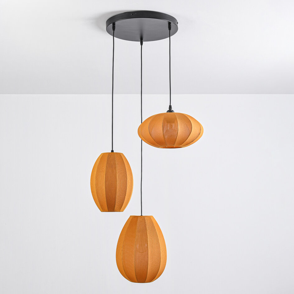 Pendellampa Fabrica med tre lampor - orange tyglyktor