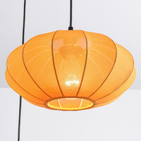 Pendellampa Fabrica med tre lampor - orange tyglyktor