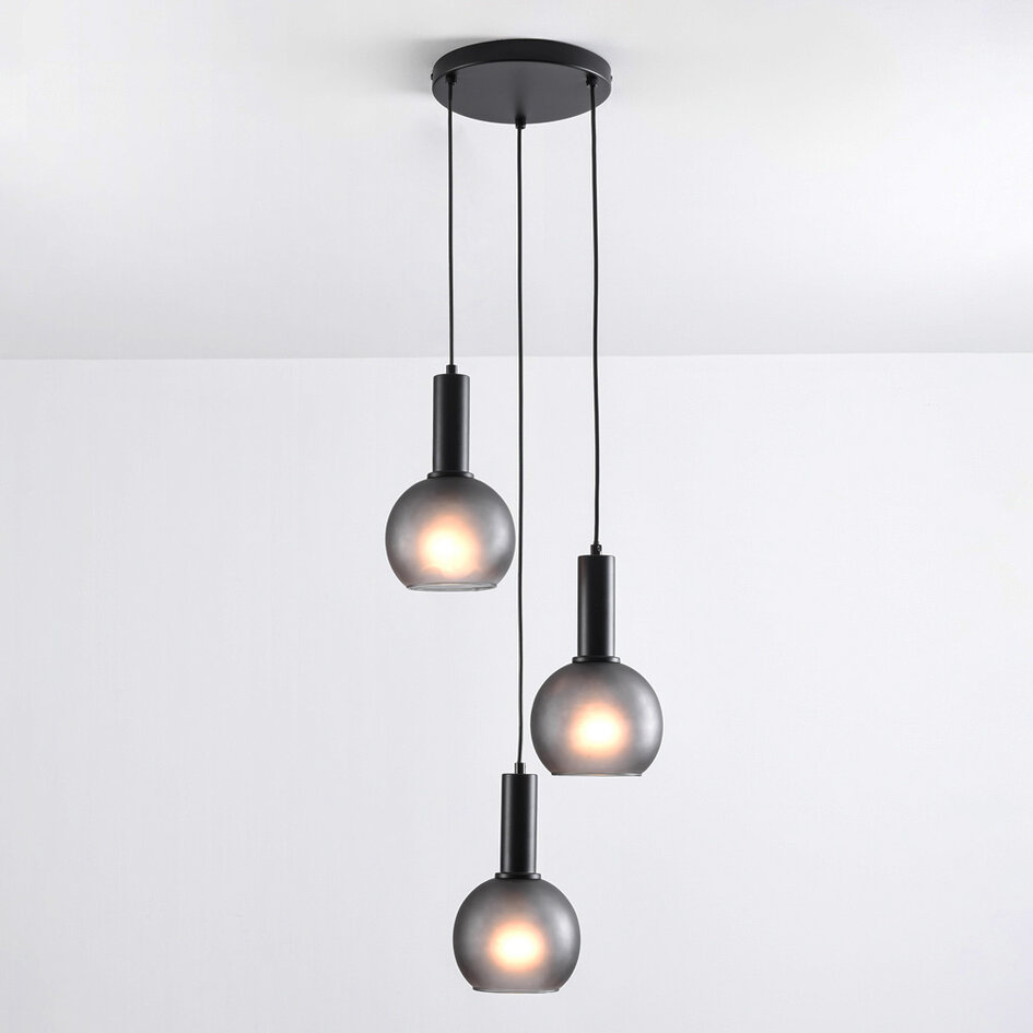 Pendellampa Brinati med tre lampor - grått frostat glas